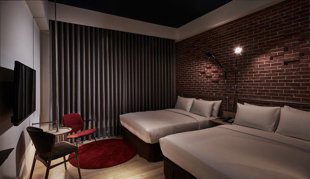 U.I.J Hotel & Hostel Тайнань Экстерьер фото